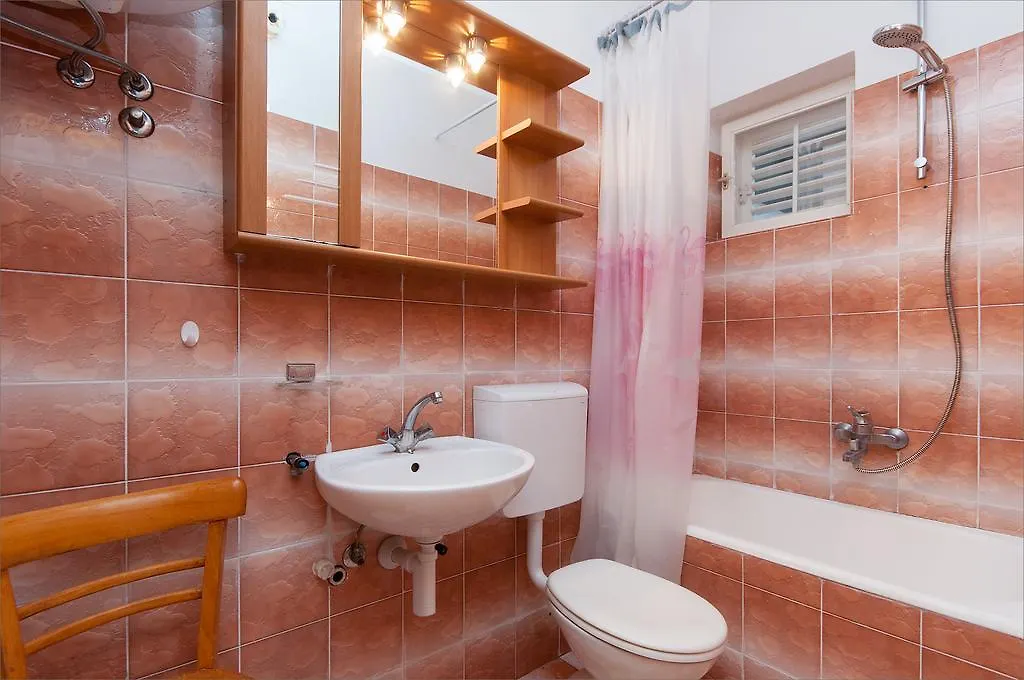 Maslinov Hlad Apartment Barbat na Rabu